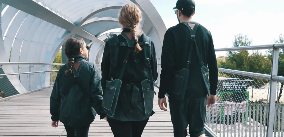 Cargar video: Vídeo de Movers Bag