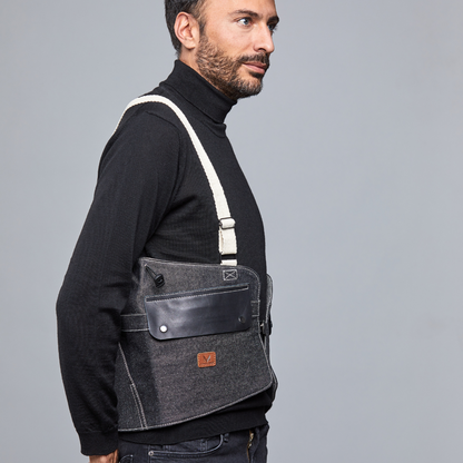 Movers Vest bolso chaleco negro vaquero – vista lateral
